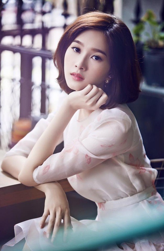 年轻的女教师2完整版