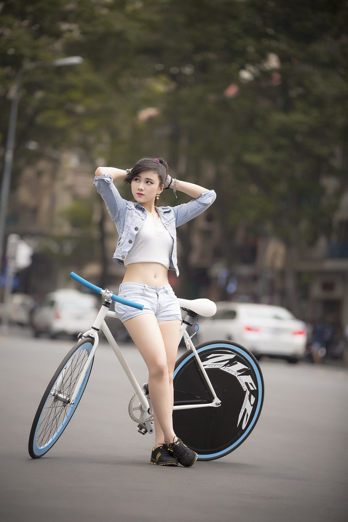我色我色