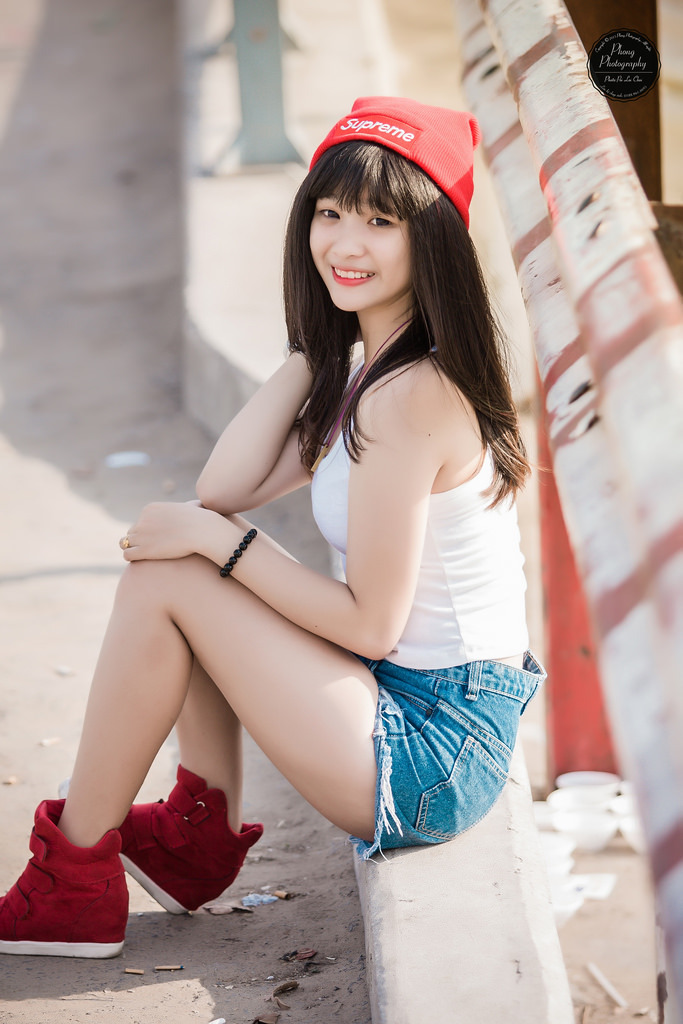 《年轻女教师》在线