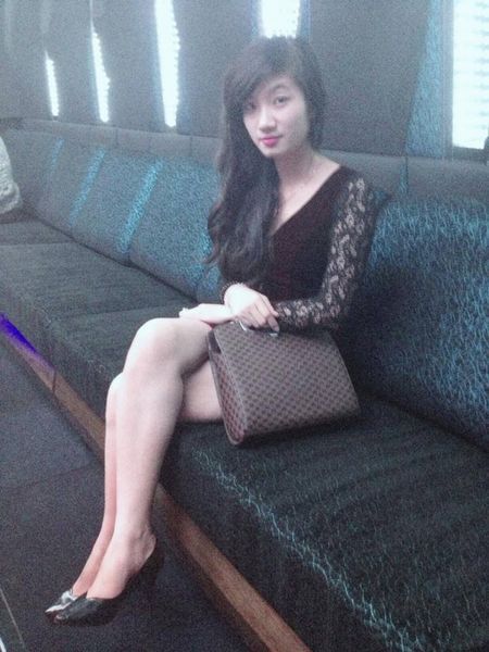 极品校花挺进后臀呻吟