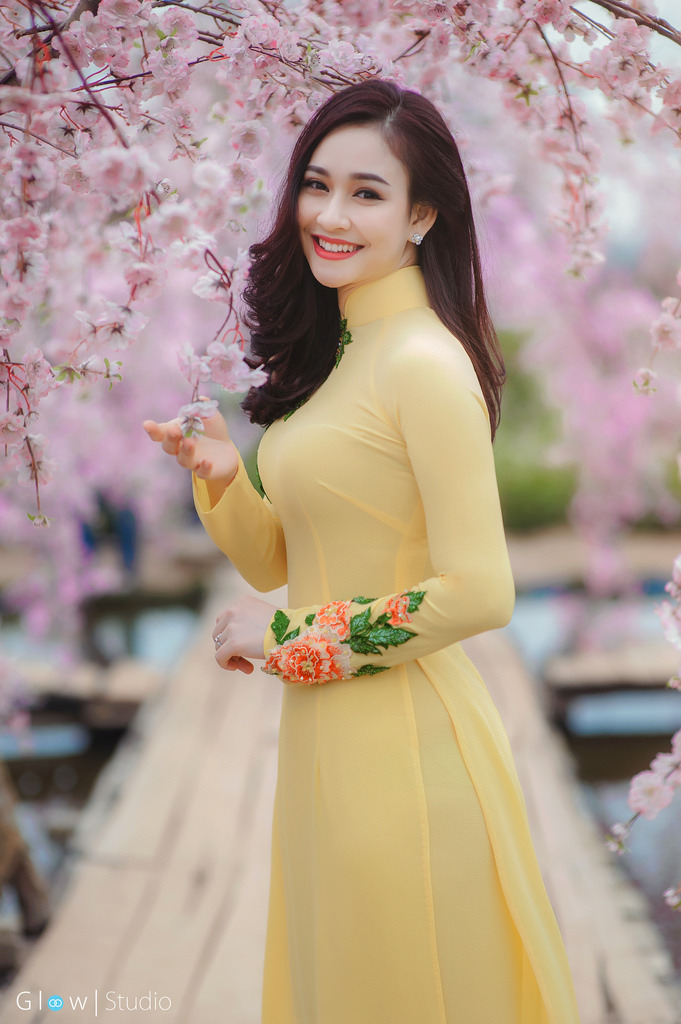 被灌满精子的五个女校花忆诗